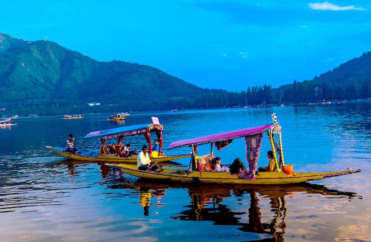 Arrival in Srinagar