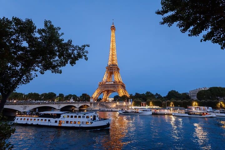Paris City Tour – Eiffel Tower 2nd Level And Romantic River Seine Cruise